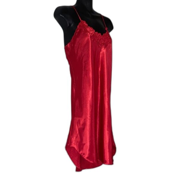 RED SATIN Babydoll Nightgown Nighty Sexy Fire Engine Red Womens Medium - Picture 3 of 7